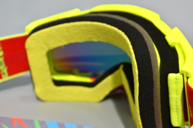 goggle new fluo 5.jpg