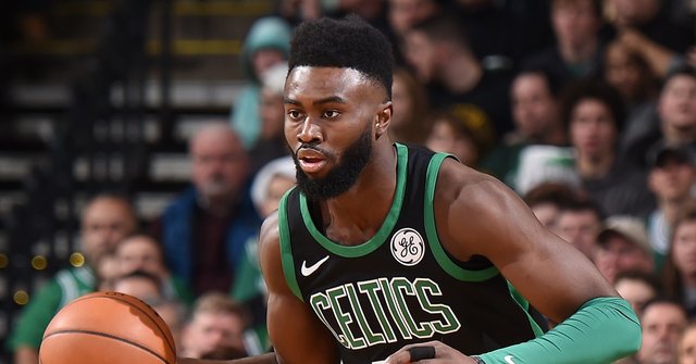 jaylen_brown_tw.jpg