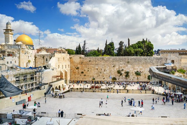 jerusalem-western-wall-complex-XL.jpg