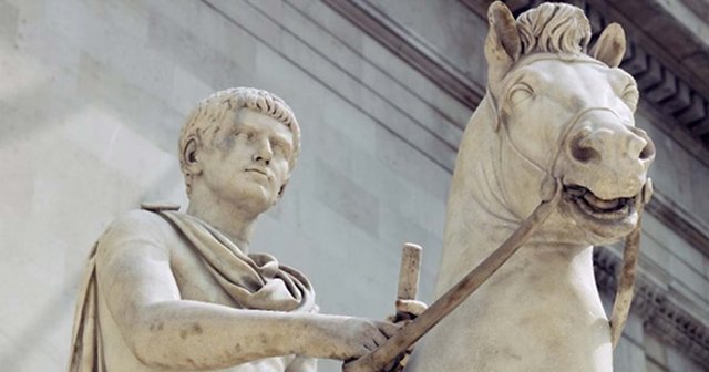 Portada-caballo-Caligula.jpg