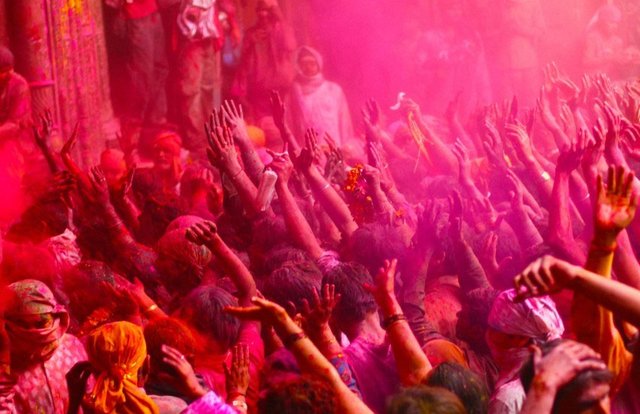 holi-image-8-big.jpg