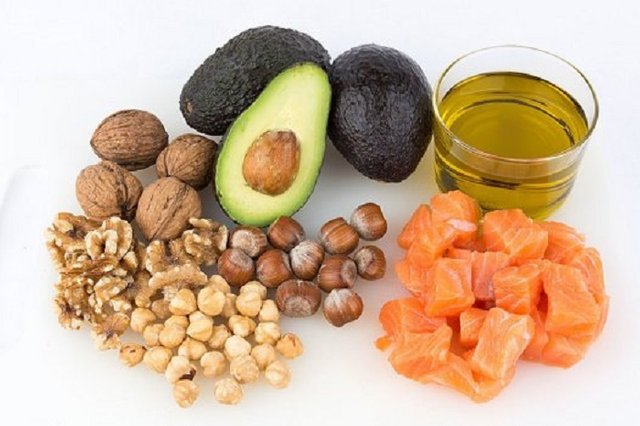 healthy-fats-avocado-nuts-salmon-olive-oil-1000.jpg