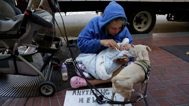 homeless-mom-baby-1501488901.jpg