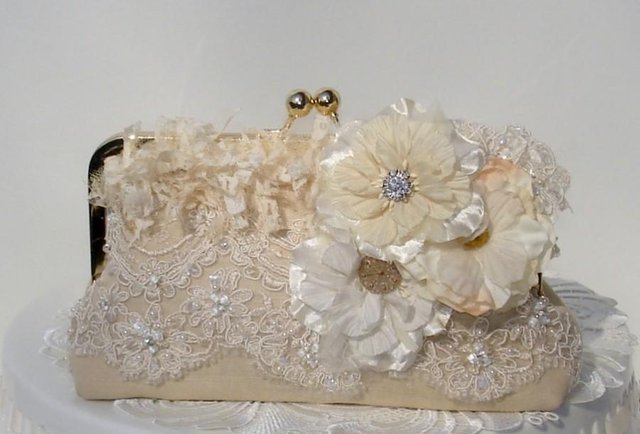 ivory-bridal-clutch-lace-bridal-clutch-bridal-handbag-wedding-clutch.jpg