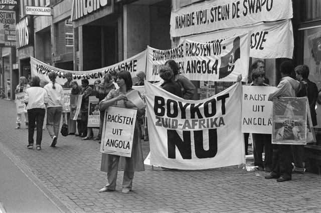 Leidsestraat_Angola_Demonstratie1981.jpg
