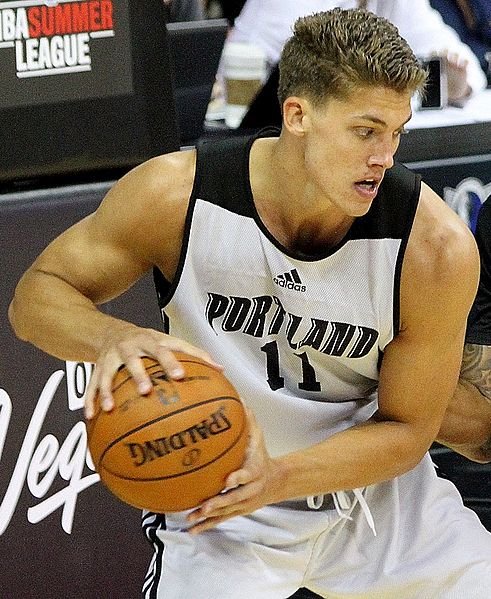 Meyers Leonard.jpg