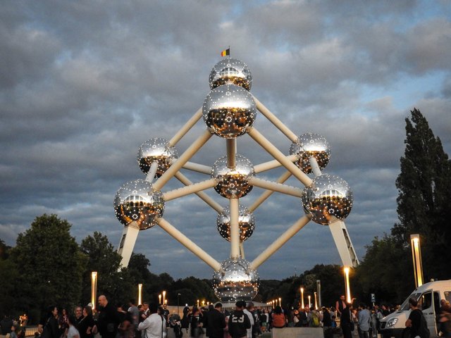 atomium 6.jpg