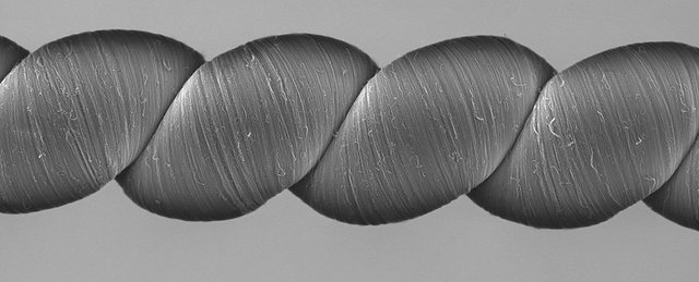 nanoyarn-fabric-electricity_1024.jpg