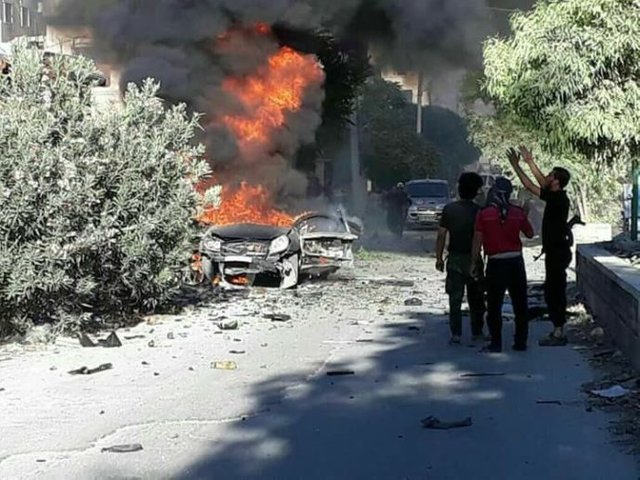 Car-bombing-in-Maarat-Al-Numan-688x516.jpg