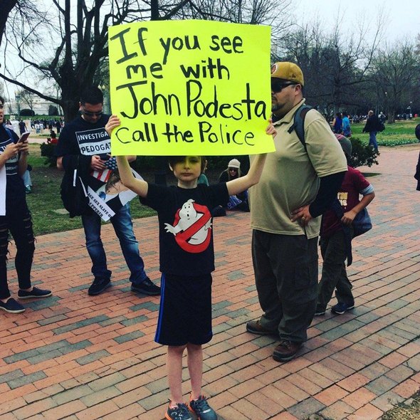 pizzagate-protest-outside-white-house-washington-dc-pedogate-226317.jpg