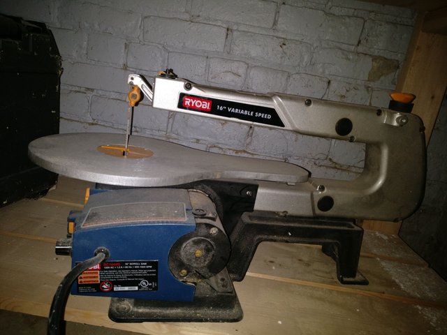 Scroll saw.jpg