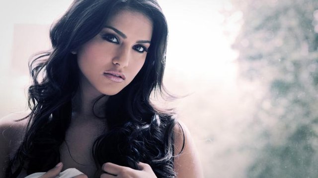 sunny-leone_780x438-uashp25khb.jpg