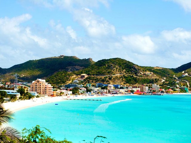 top-10-caribbean-beaches-phillipsburg-st-maarten.jpg.rend.hgtvcom.966.725.jpeg