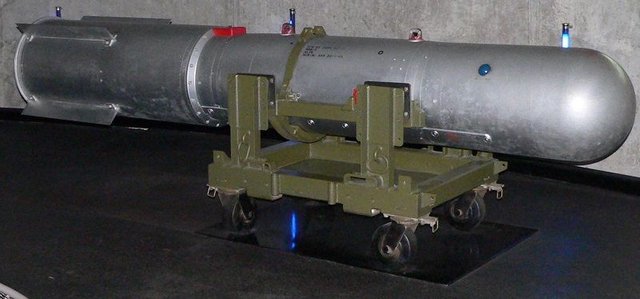 Mk_28_F1_Thermonuclear_Bomb.jpg