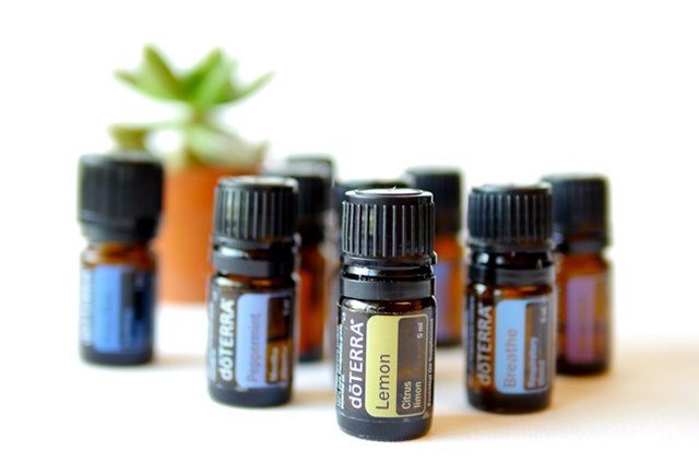 Essential-Oil-Set-1_thumb.jpg