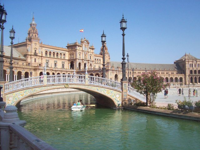 plaza-españa-de-sevilla.jpg