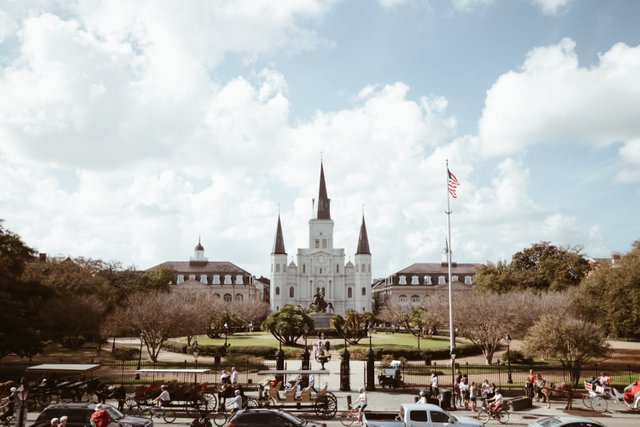 #2 Touring the Vibrant Streets of New Orleans