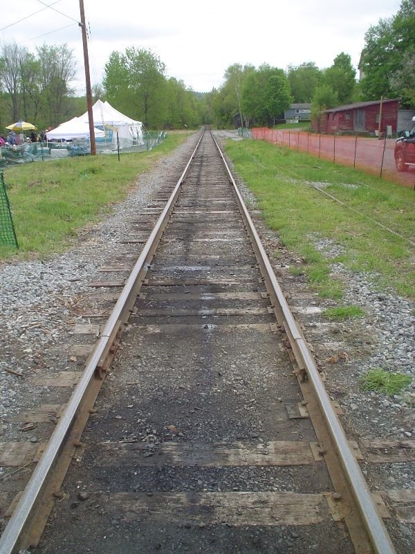 Railroad-Tracks-Perspective4.jpg
