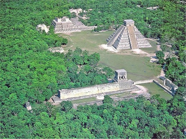 chichen-itza-6b49b398.jpg