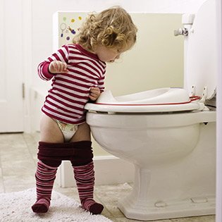 potty-training-problem-refusing-to-poop-RM-article.jpg
