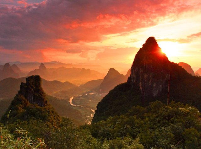 South-China-Karst-World-Heritage-Site-Sunset-e1412439748338.jpg