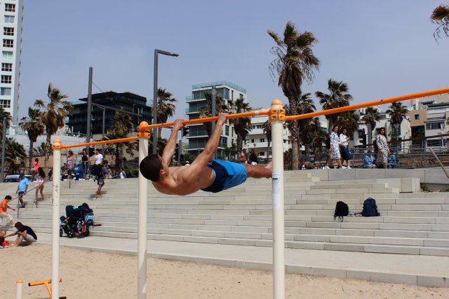 Front Lever.jpg