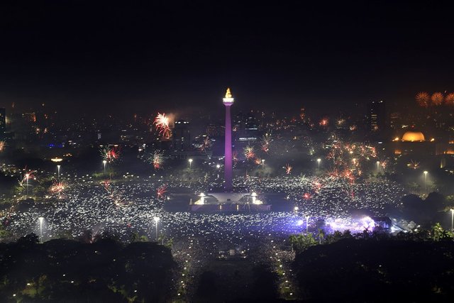 tahun-baru-2018-monas-tirto-mico-3.jpg