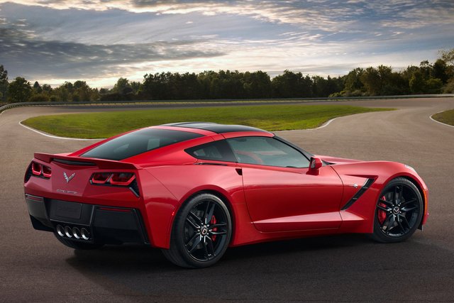 chevrolet-corvette-c7-stingray-coupe-6-2-v8-466ch-81702.jpg