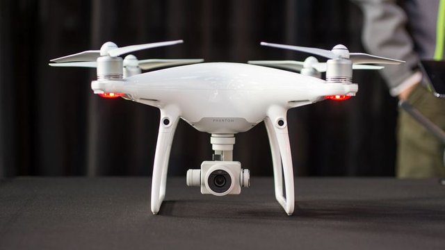 Phantom-4Pro-photo-drones.jpg