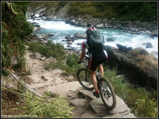 manaslu-trek-by-mountain-bike.jpg