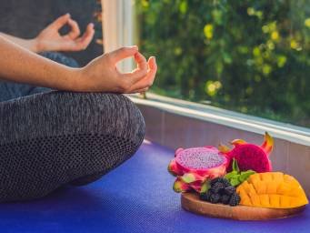 woman-meditating-and-plate-of-fruit.jpg