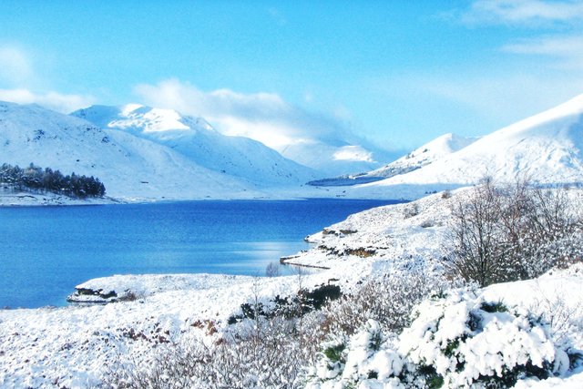 Loch on the way to Skye.jpeg