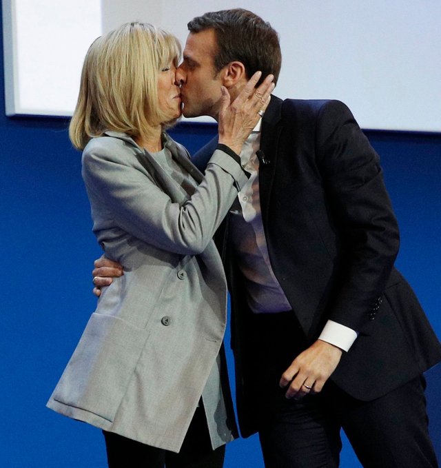 macron-on-stage-4.jpg