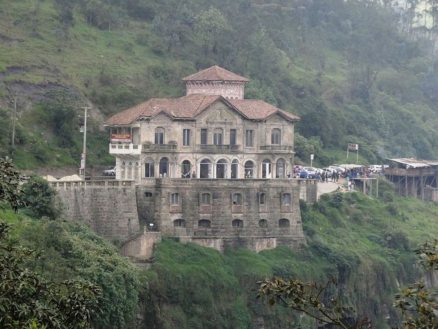 1200px-Museo_Salto_del_Tequendama.JPG