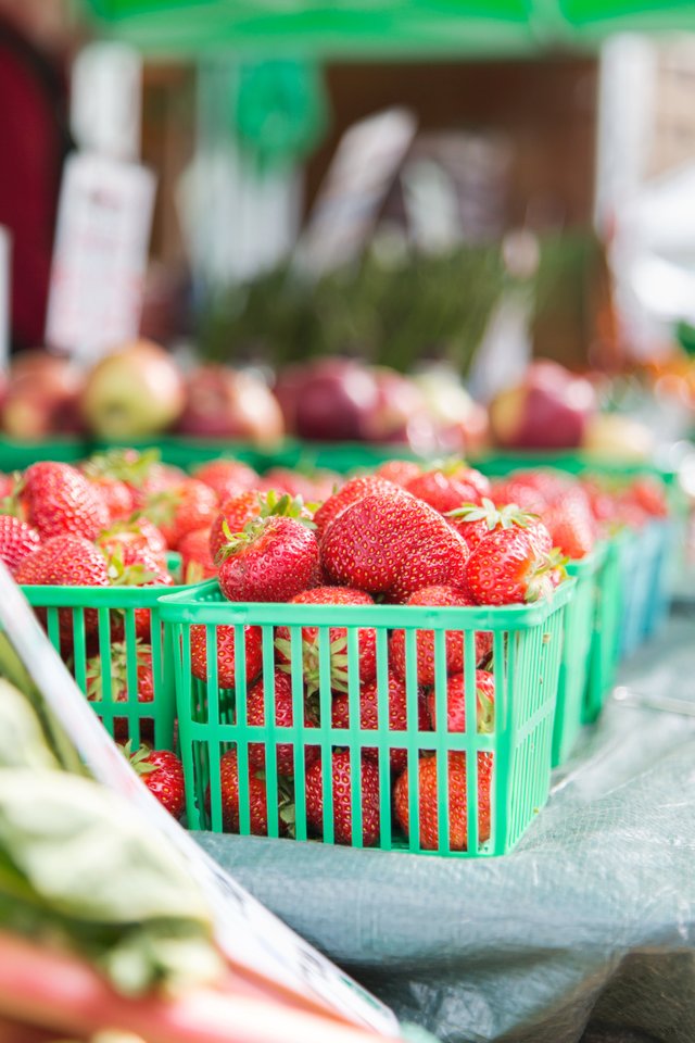 basket-of-strawberries_4460x4460.jpg