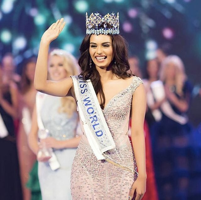 Manushi-Chhillar-wins-Miss-World-2017..jpg