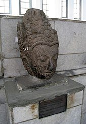 170px-Avalokiteshvara_head_Aceh_Srivijaya_1.JPG