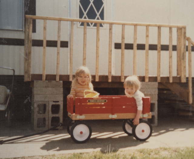 katie rick rciky arnold oatmeal joey joeyarnoldvn 163 front yard wagon porch