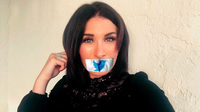 laura loomer