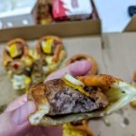 cheesburger-pizza-hut-taiwan-8