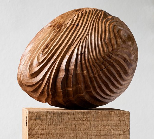 Sculptures-in-Oak---Hand-Carved-Wooden-Objects-by-Alison-Crowther-1
