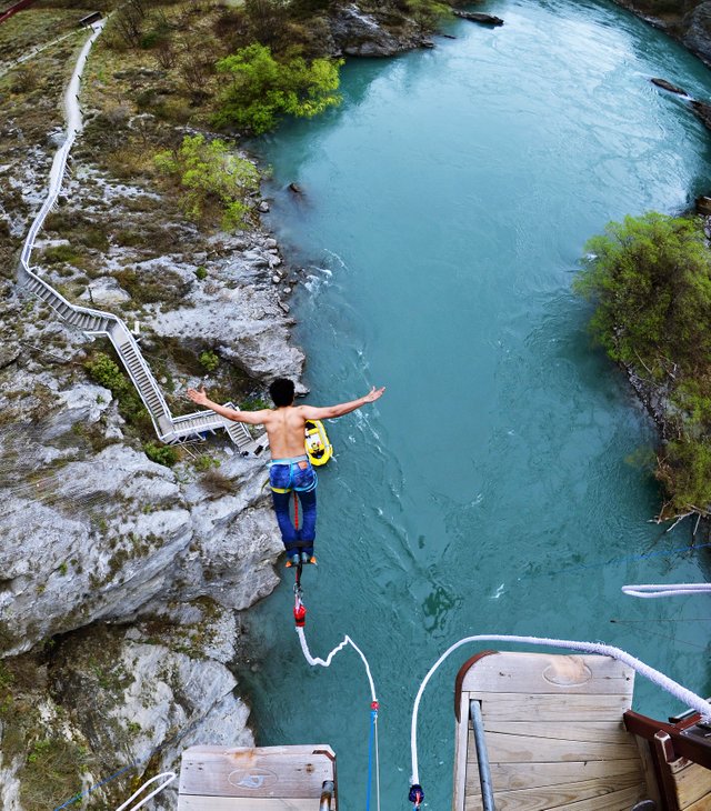 Experiencing Bungee jumping at Kawarau in Queenstown