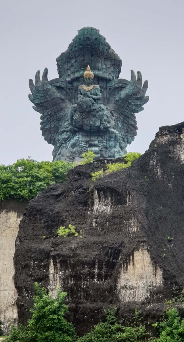 The Garuda Wisnu Kencana statue is the main highlight of the cultural park