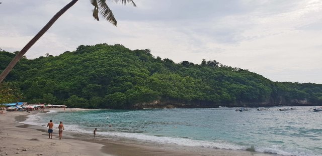 Crystal Bay is an ideal place for snorkelling and swimming in Nusa Penida