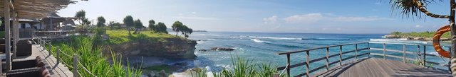 Water Blow Huts has the best location on Nusa Lembongan