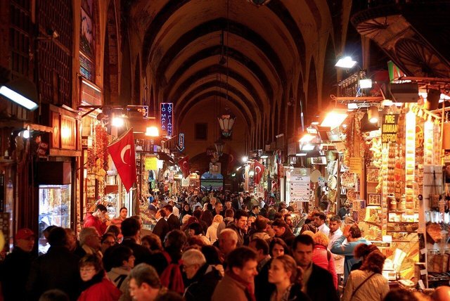The Grand Bazaar of Istanbul is always buzzing with people
