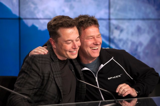 Resultado de imagem para elon musk spacex