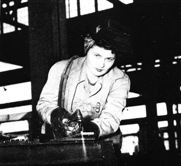 Woman welding for the Saint Johns River Shipbuilding Company- Jacksonville, Florida. (6955830073)