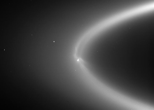 E ring with Enceladus.jpg