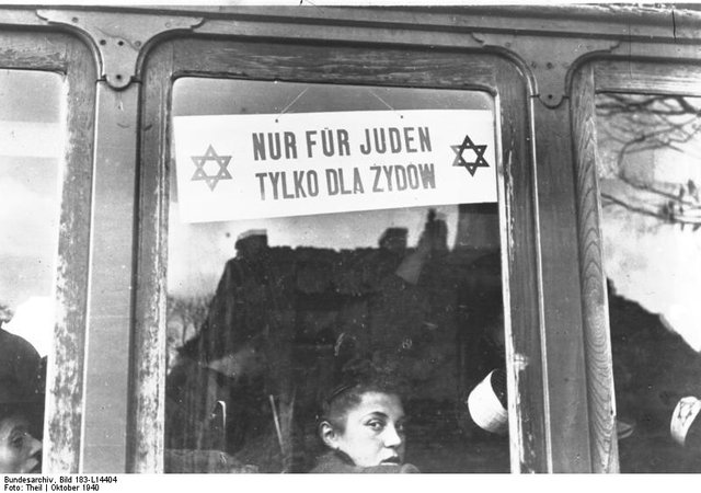 Warsaw during World War II: Tram with sign "Nur für Juden - Tylko dla Żydów" (Only for Jews). Bundesarchiv, Bild 183-L14404 / CC-BY-SA 3.0